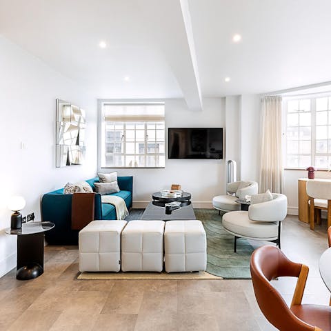 Relax with evening drinks at home or head to a local bar