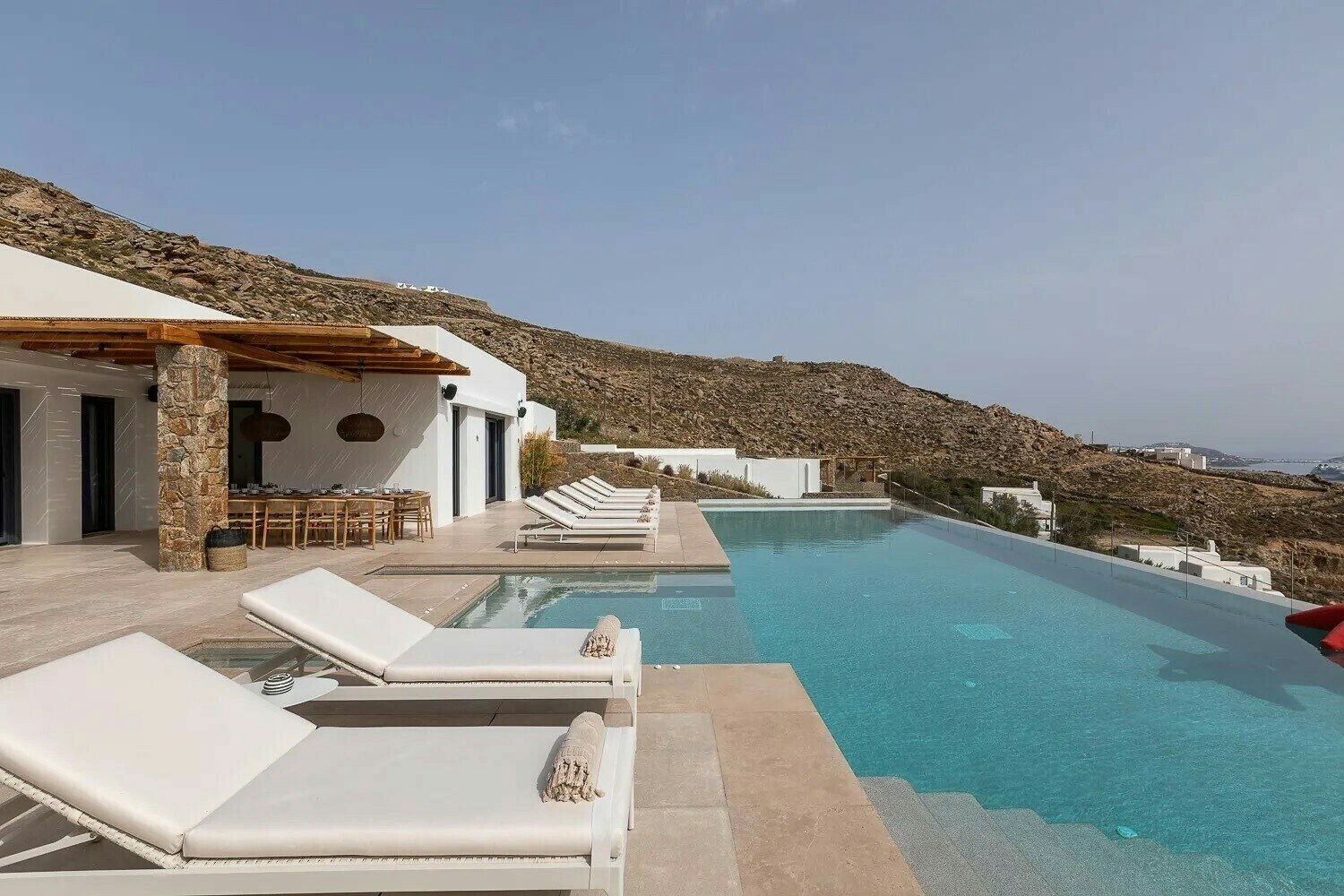 Delos on the Horizon