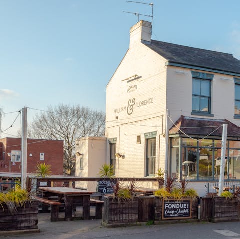 Find yourself in the heart of Norwich’s Golden Triangle, near to pubs and restaurants