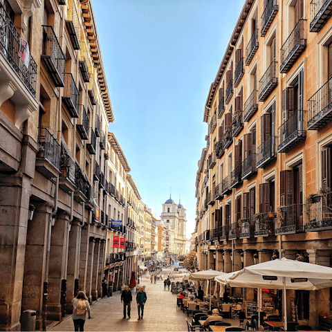 Visit Plaza Mayor – twenty-nine minutes away on public transport