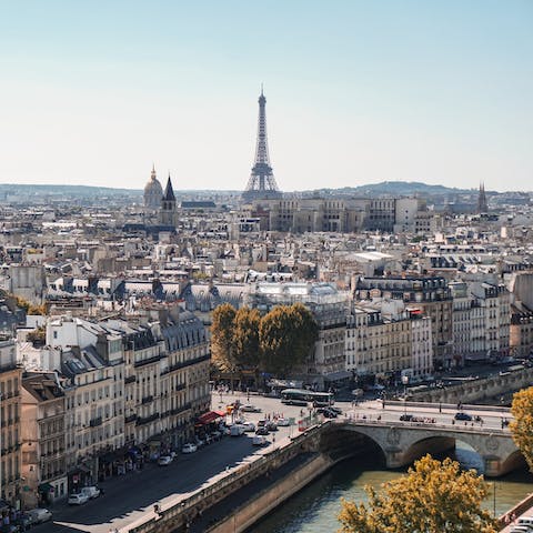 Stay in the heart of the 2nd arrondissement of Paris