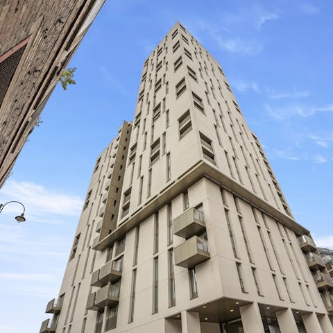 Stay in a contempoary apartment building just a few steps from Oxford Road train station