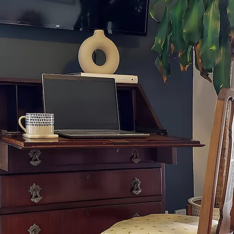 Transform the living area into a workspace when needed