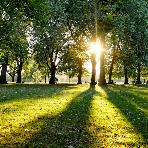 Walk just twelve minutes to the lush green of Clapham Common