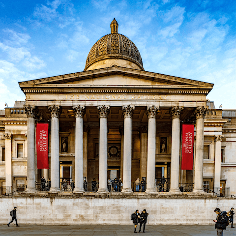 Visit the galleries around Central London