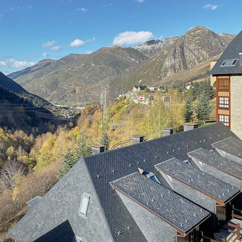 Enjoy beautiful mountain views from the balcony