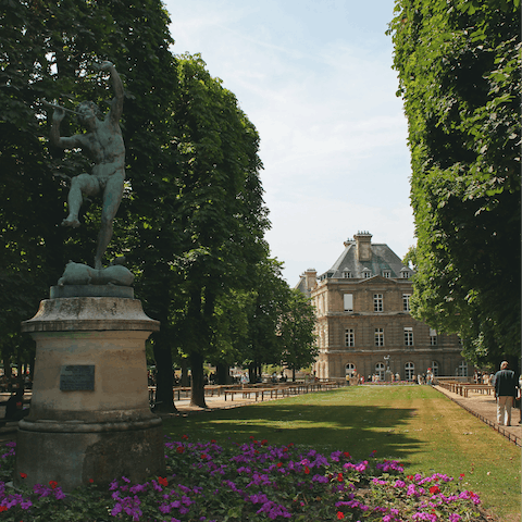 Take a nine-minute stroll to the Luxembourg Gardens