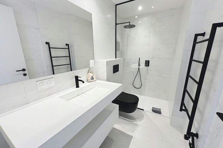 Bathroom photo