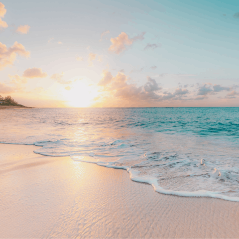 Drive down to the beautiful Perenenan and Echo beaches