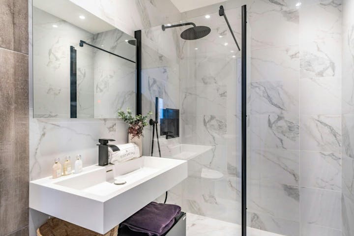 Bathroom photo