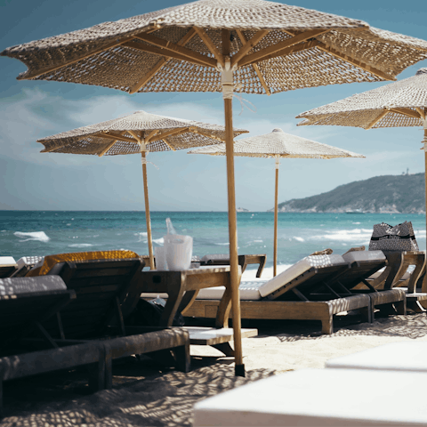 Rest by the Mediterranean Sea in under ten minutes