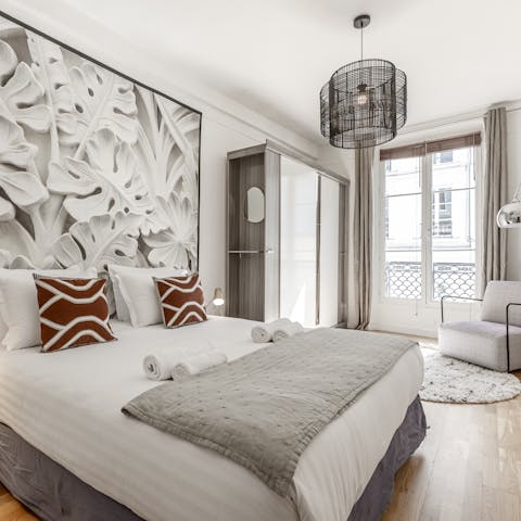 Bank a peaceful night's sleep in the bedroom with air con