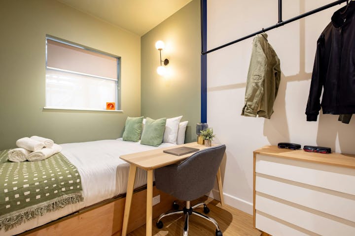 Bedroom photo