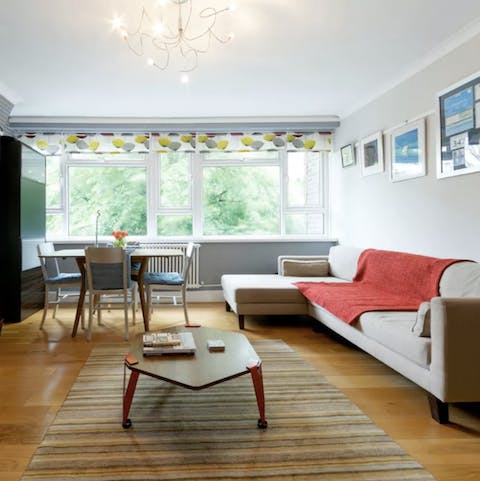 Bright & Modern living Area