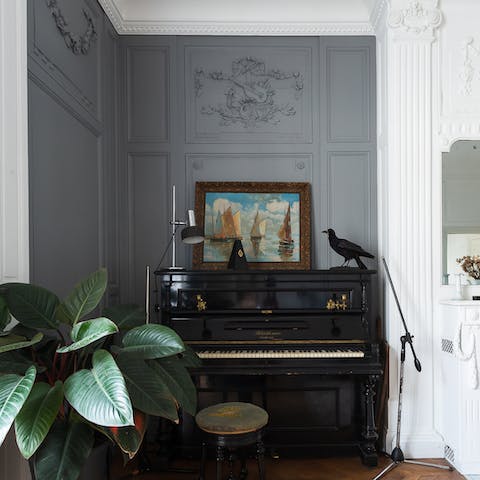 Play a tune on the piano
