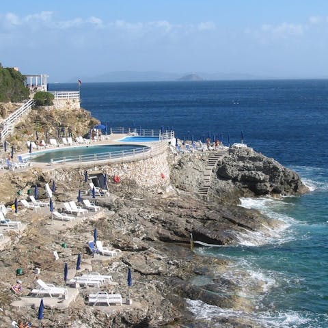 Stay on the picturesque Island of Elba