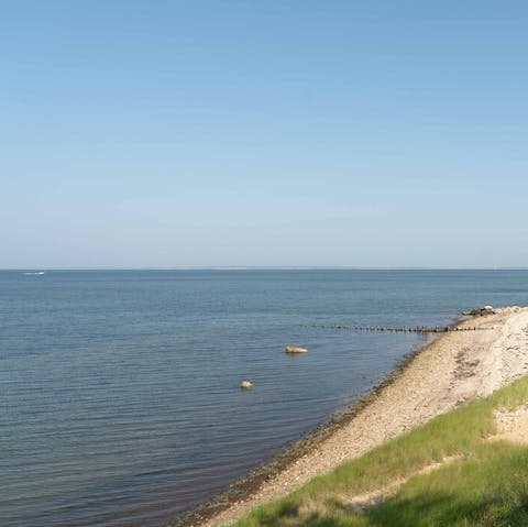Walk to the beach in moments