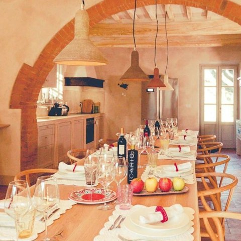 Spend your evenings around the table, feasting with family