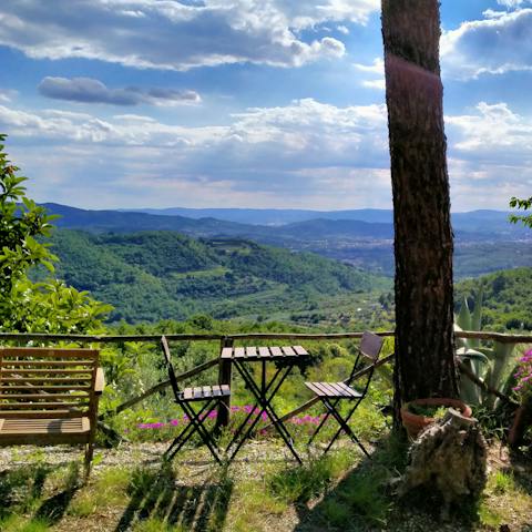 Fall in love with Tuscany from this hilltop home in Arezzo
