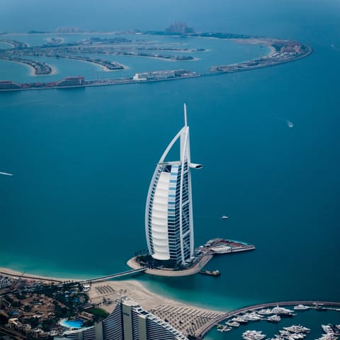 Experience decadent Dubai and its myriad unique delights