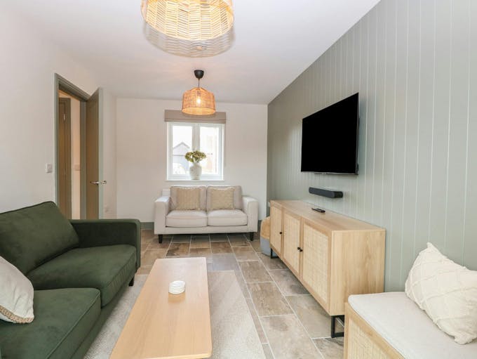 Cromer Contemporary