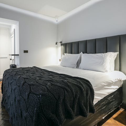 Fall into the cosy king-sized bed after busy days exploring the city of London