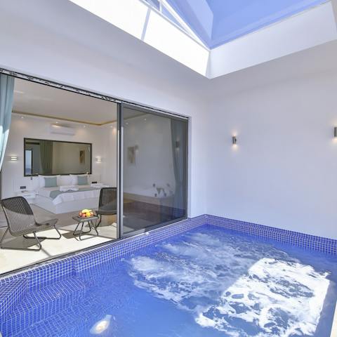 Step out of the bed and right into the Jacuzzi