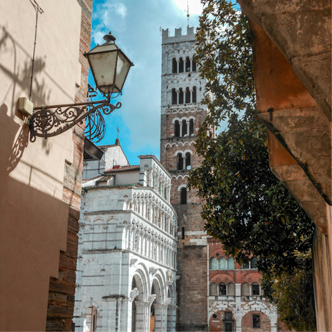 Wander the streets of historic Lucca