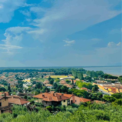 Stay close to Castiglione del Lago on the shores of the lake