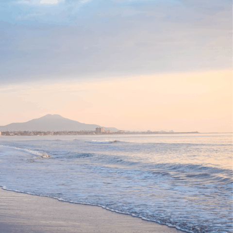 Hop in the car down to Playa Nueva Andalucía for a day on the sand