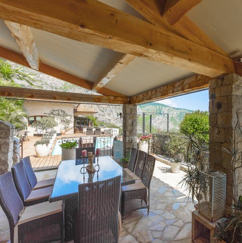 Enjoy alfresco meals under the covered terrace