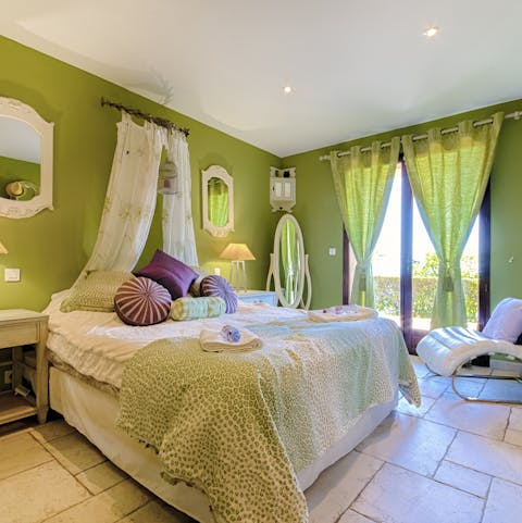 The pretty bedroom fit for a princess