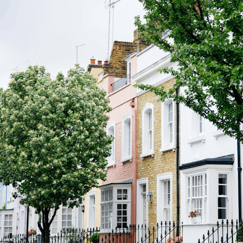 Meander the pretty streets of nearby Chelsea with a flat white