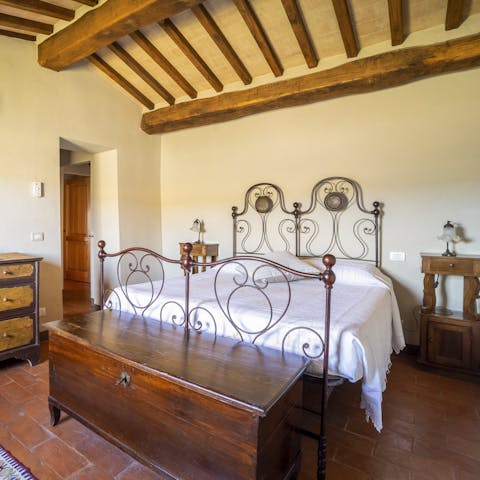 Get a taste of 17th-century Italy as you relax beneath traditional beamed ceilings