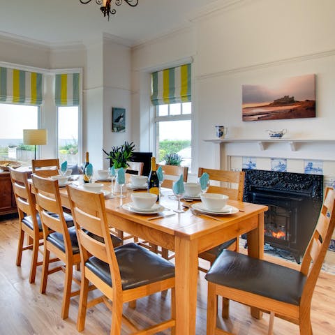 Light the fire and gather for heartwarming evenings around the table