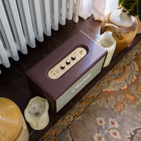 Blast your favourite tunes from the Marshall speaker