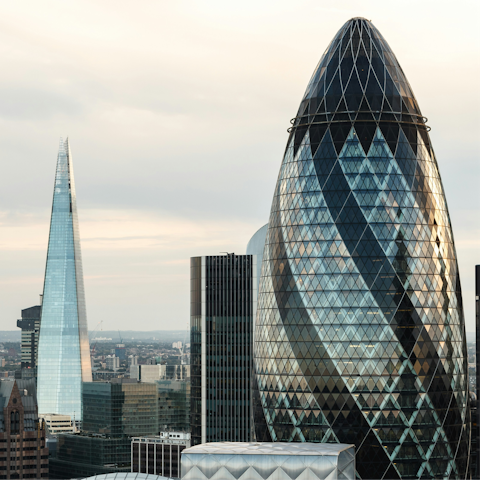 Stay in the City of London, close to transport links