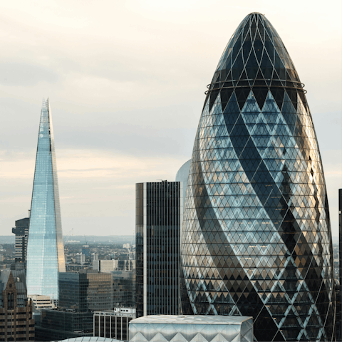 Stay in the City of London, close to transport links