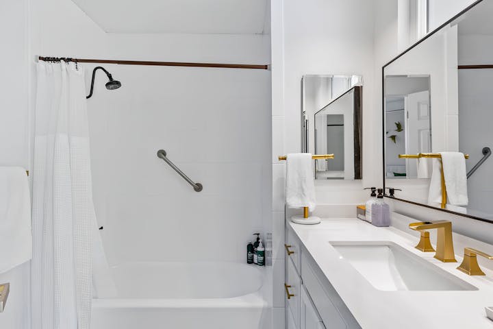 Bathroom photo