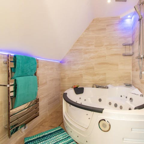 Soak away the evening in the Jacuzzi, there’s room for two