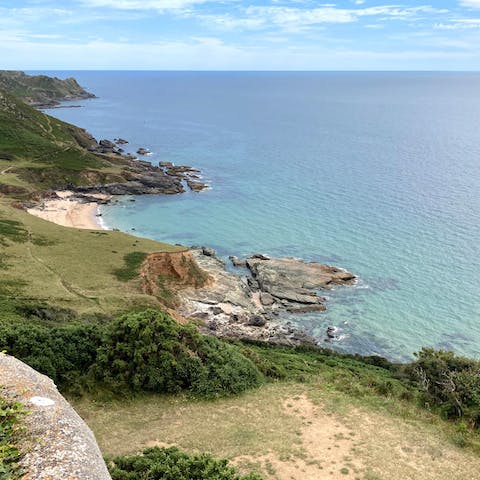 Stretch your legs with a twenty-five-minute walk to Salcombe North Sands