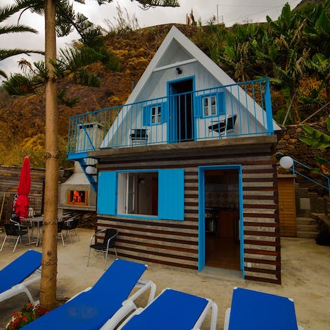 Enjoy access to a shared beach hut where you'll find waterfront seating and a kitchen