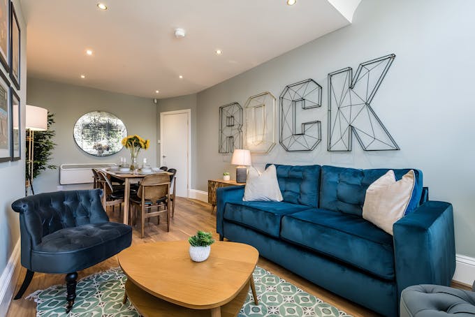 Georgian Quarter Charm