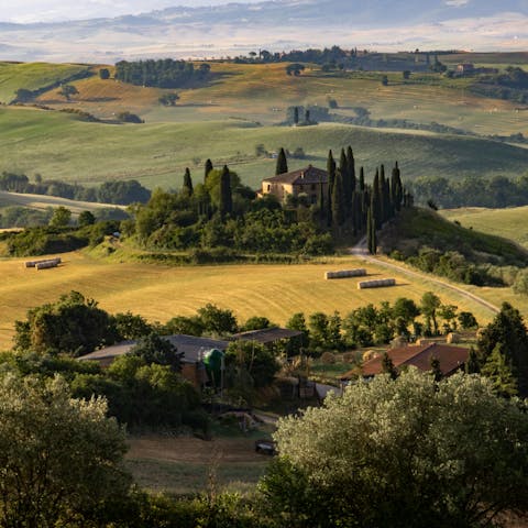 Discover San Quirico d'Orcia, just 15km away