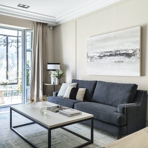 Look forward to unwinding in the sophisticated living space at the end of the day