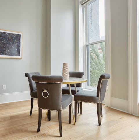 Start the day with sunshine at the breakfast table