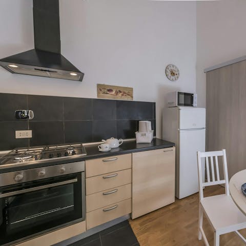 Recreate restaurant dishes in the convenient kitchen