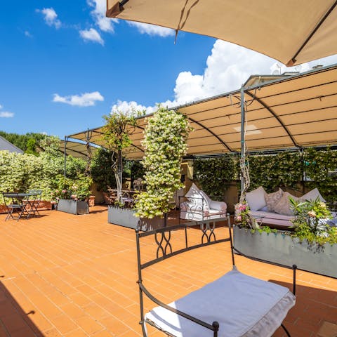 Spend bright afternoons soaking up the sun on the roof terrace