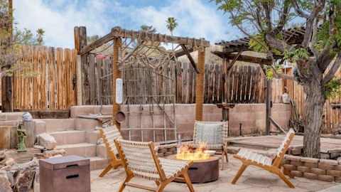 End your desert days with drinks around the fire pit