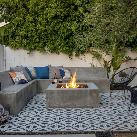 Spend the evening desert stargazing around the fire pit